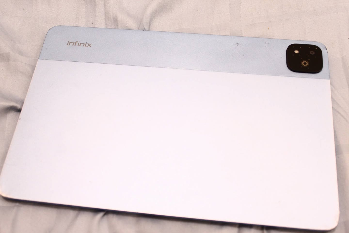 السلام عليكم 
ايباد infinx xpad ذاكره 128gb رام 12gb
يشغل ببجي 60 فريم سلاسه عليه كلش
بس بيه فطر واحد على طول الشاشه بس ما بيه اي عطل 
السعر 120 الف و ما بيه اي مجال
اكو توصيل لكل المحافظات


**إذا كنت صاحب هذا الإعلان وتريد حذفه لأي سبب، رجاءا أرسل رسالة إلى الدعم الفني**