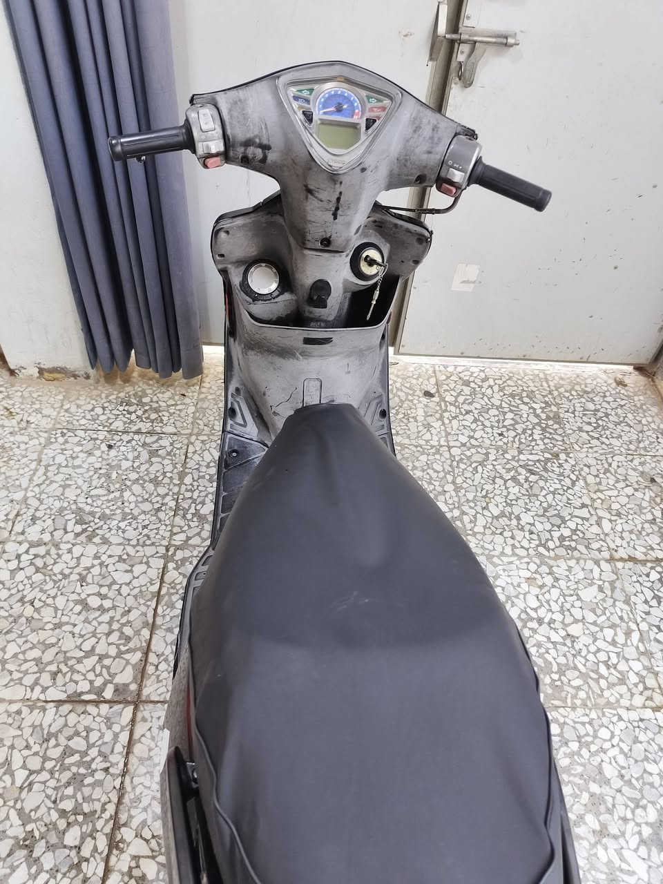 السلام عليكم
للبيع كامكو G5 دراجه نظيفه كلش مبدل فقط زنجيل وبدون فتح مكينه فقط وجه الكور نفتح و ضاغطه تجي تفحص وتشوف بعينك الدراجه شلعه معدل نعومه فول صالنصه رياضي نوزل فتحتين
السعر 650 بيها مجال للطيبين
النجف ابوصخير ***********
