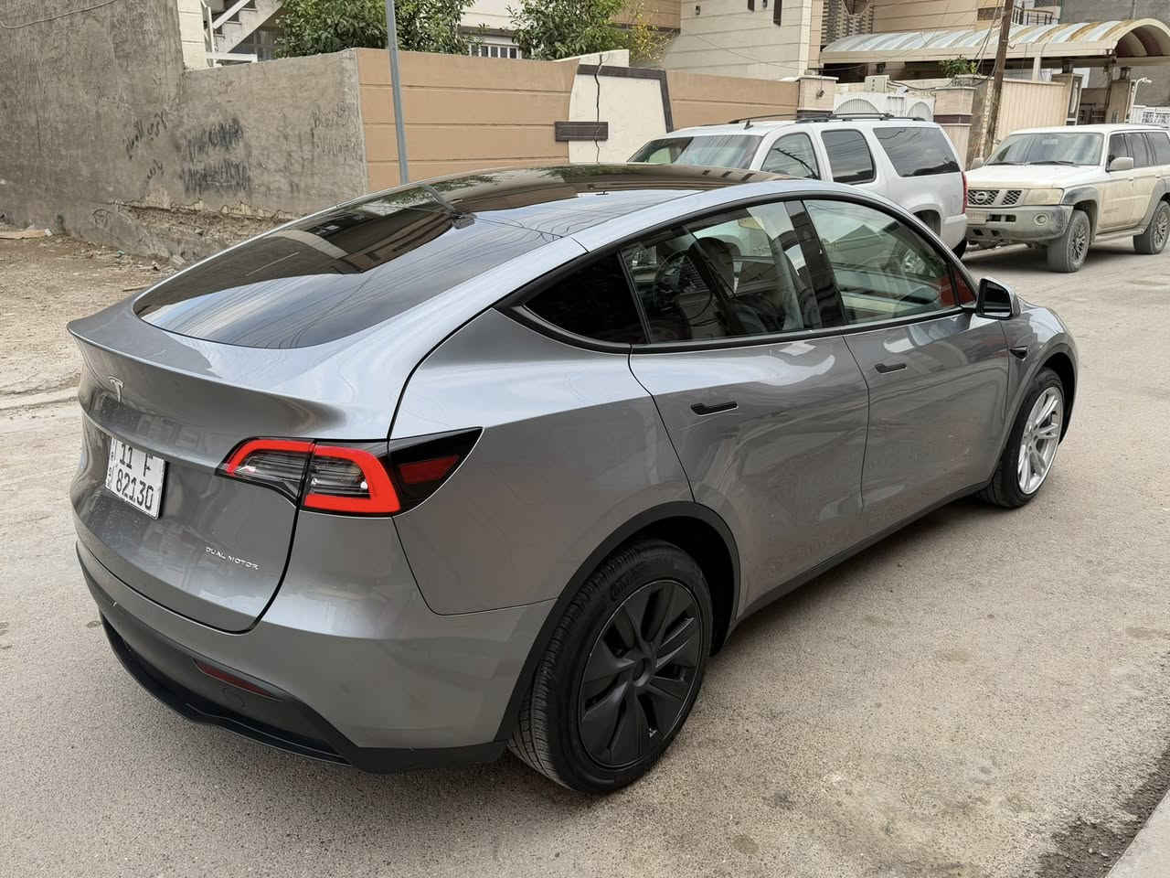 السلام عليكم
تسلا 2024 
ماشيه ١٠
لونك رينج دبل ماطور
حادث فقط باب خلفي يسار
ايرباك برده فقط
اون لاين
مواصفاتها معروفه متحتاج شرح
مكانها بغداد اليرموك
السعر 23,800$
***********
