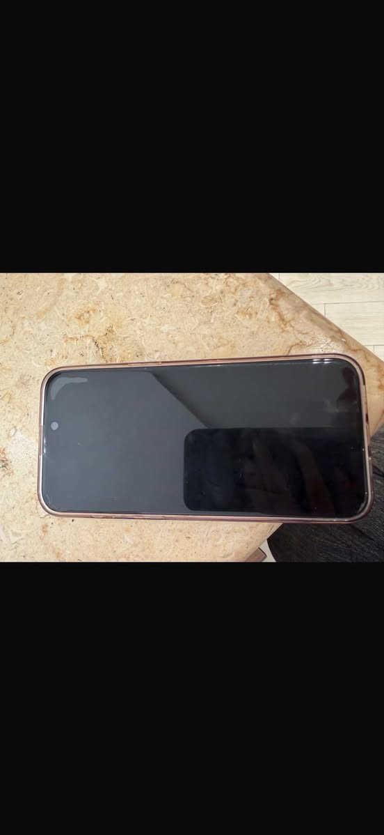 15 pro max
الكارتونة موجودة ضمان ماستر بطارية 86 ذاكرة 256
للاستفسار ***********
