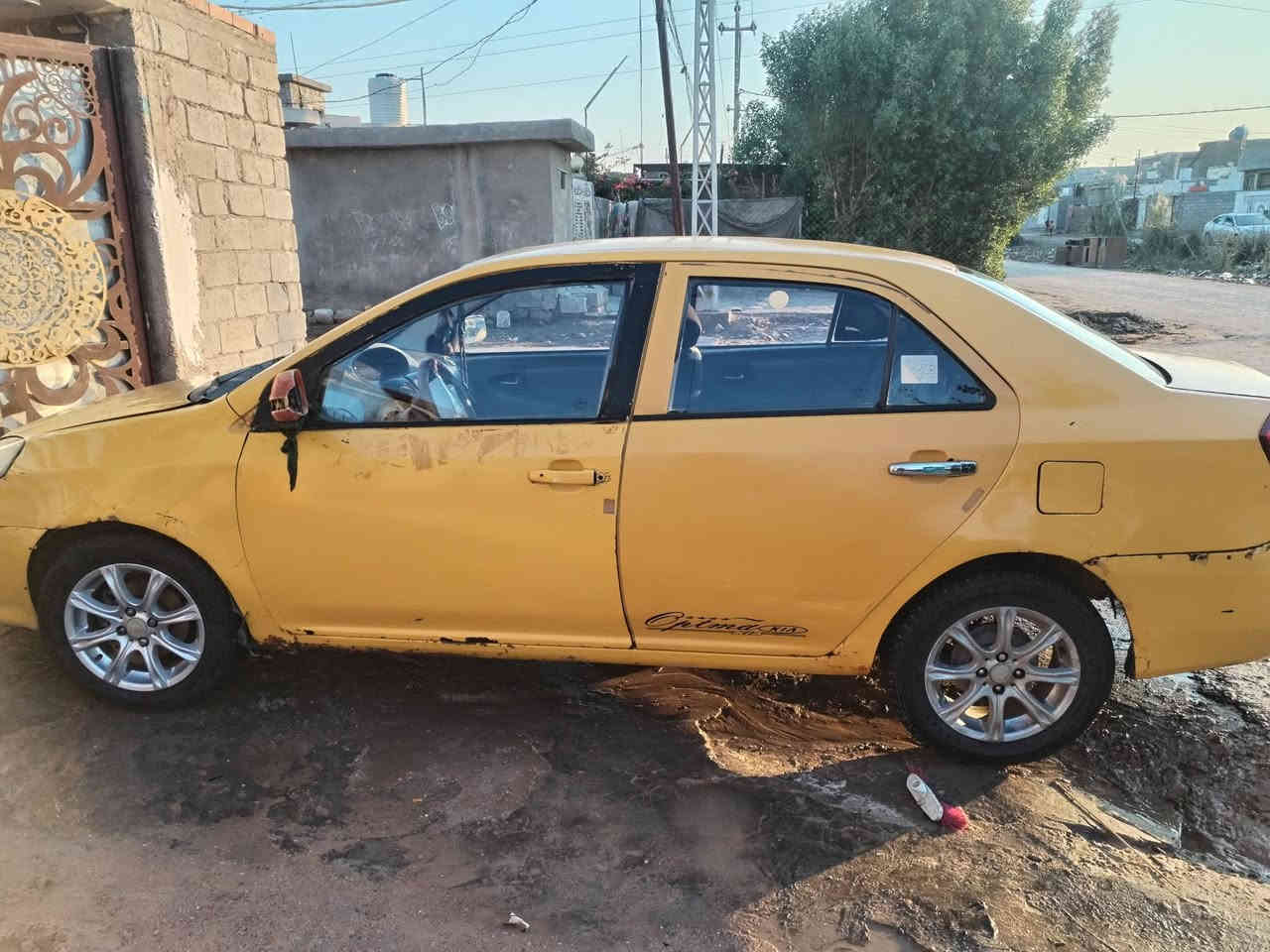 السلام عليكم جيلي ام كي كير ومحرك كورله مصفره هيئه وغرامات رقم واسط السعر 33 وبيها مجال المكان بابل جبله رقم ***********. ***********
