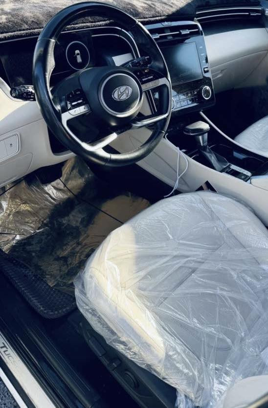 سلام عليكم توسان 2024 خليجي كفالة عامة 
محرك 2000 
رقم سليمانية الجديد 
فوول مواصفات عده الفتحه 
داخل ابيض 
عينه ايباد ديجتال
تبريد قطعتين 
كشنات امامية كهرباء 
حساس امامي خلفي 
مري شفط
تشغيل عن بعد 
سايد بريك دكمة 
اوتو هولد 
كامره دواره 
السعر 210 
استفسار ***********
مكاني البصرة
