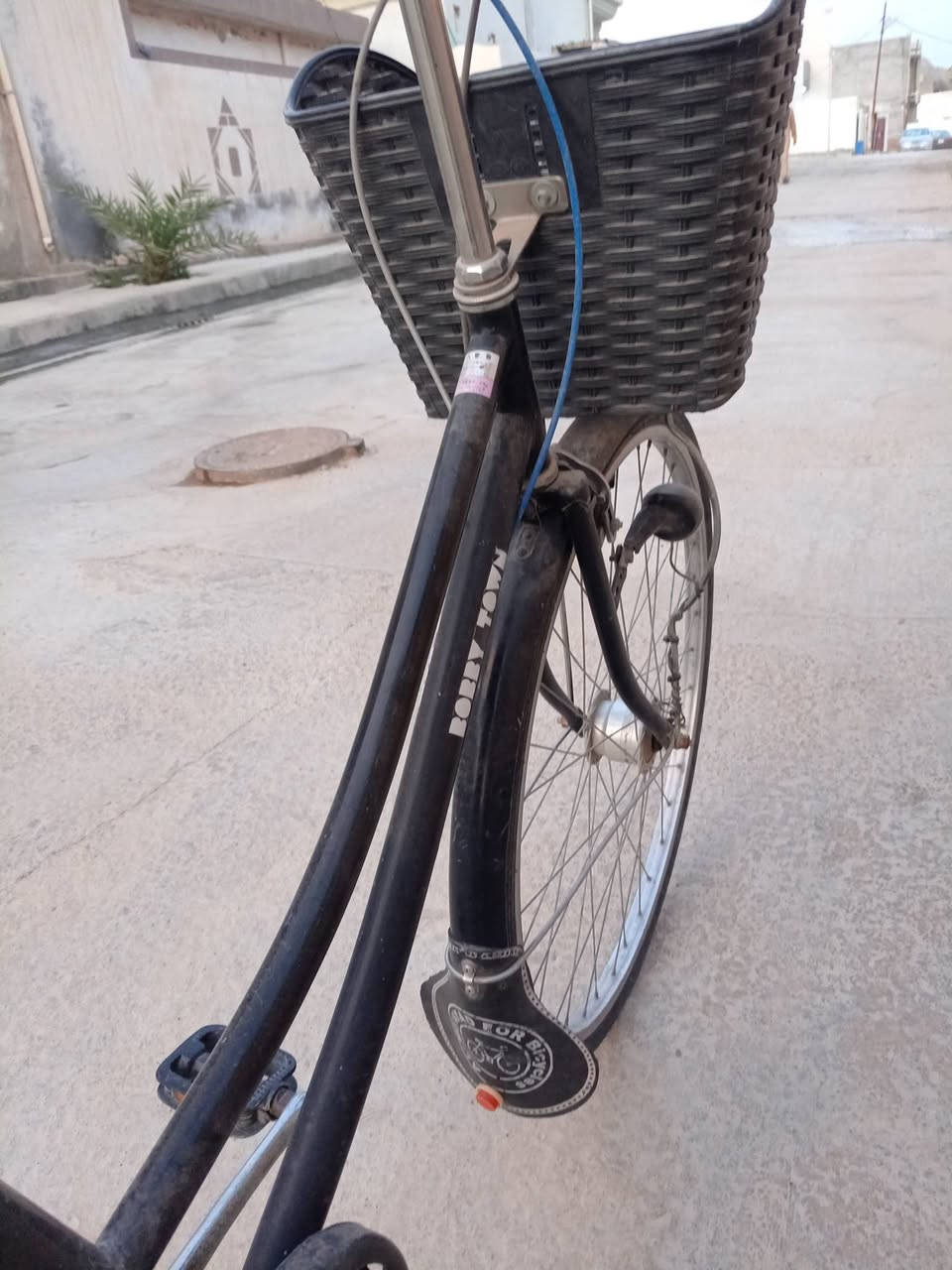 السلام عليكم شباب بايسكل للبيع
حجم 27 كير وحساس ويل اصلي كلوب اصلي 
باسكل باله نضافه فول السعر 100لتواصل على الخاص


**إذا كنت صاحب هذا الإعلان وتريد حذفه لأي سبب، رجاءا أرسل رسالة إلى الدعم الفني**