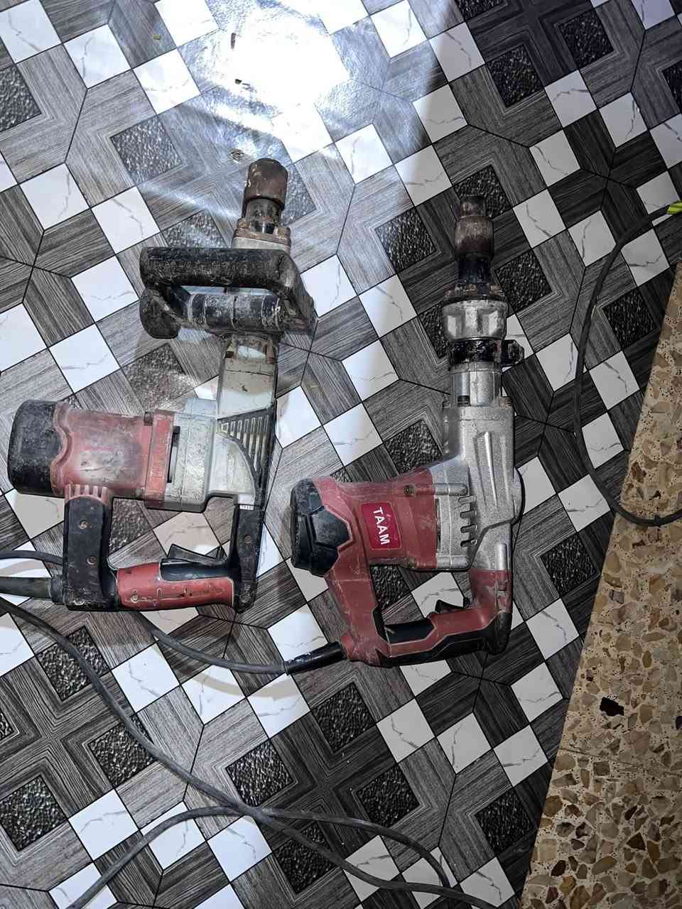 سلام عليكم جك همر للبيع     مكان بصرة حيانية***********
