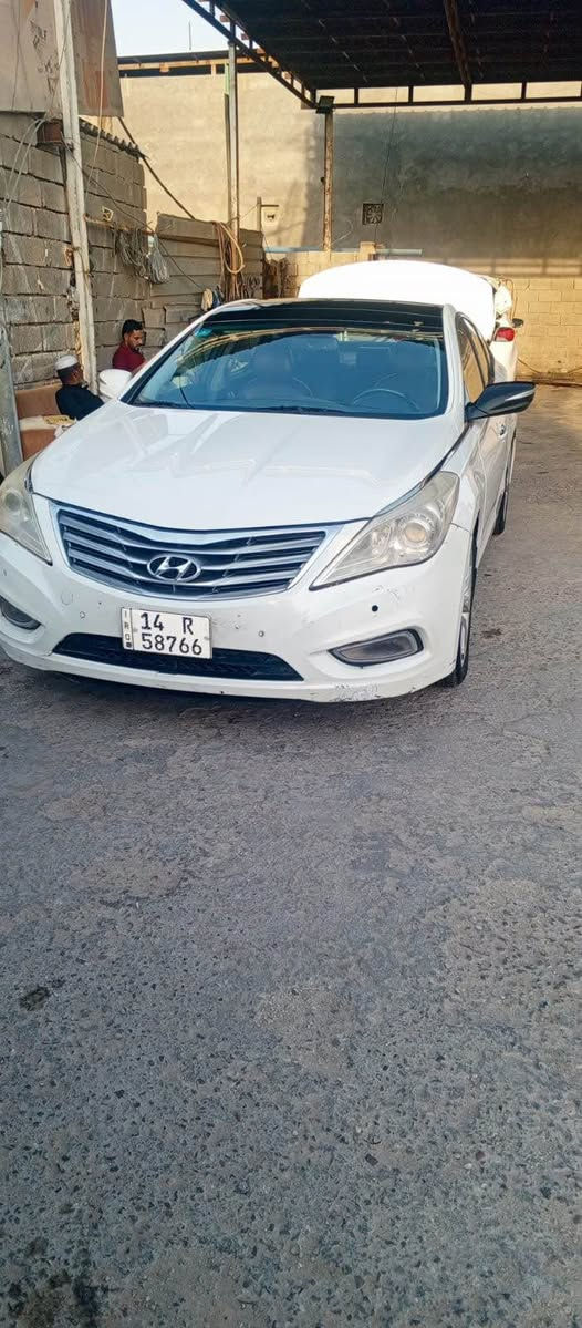 السلام عليكم
هونداي ازيرا خليجي 2014 فول مواصفات 1/1 رقم بصرة حرة تحويل مباشر
- محرك 3000 6 سلندر
- بانوراما و بردات جانبية و بردة خلفية كهربائية
- جاهزة من محرك و گير وتبريد و حدادية
- صبغ مكان واحد و بارد مكان واحد
- رقم بصرة حرة باسمنا تحويل مباشر
- مكان السيارة البصرة - ابي الخصيب - طريق الصحراء
- السعر المطلوب 115 ورقة مع مجال بسيط
- للتواصل والاستفسار على الرقم *********** متواجد اتصال مع واتساب ابو الخصيب, البصرة
