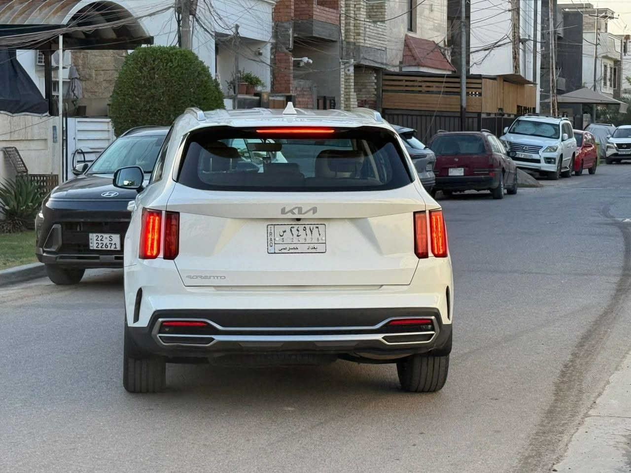 السلام عليكم مكلف بالنشر 
سورنتو 2023 خليجي 6 سلندر فول مواصفات عدا البانوراما ماشيه 43 الف ماخذيها زيرو باسمي 
مكفوله من الصبغ والبارد 
بصمه
جنطه كهرباء 
كرسي كهرباء 
سته سلندر 
حساس امامي خلفي 
وباقي المواصفات المعروفه السعر 275 ورقه وبيها مجال بسيط للطيبين للاستفسار الاتصال بالرقم 
***********
يوجد واتساب واتصال عادي 
موقع السياره بغداد حي الخضراء او البكريه
