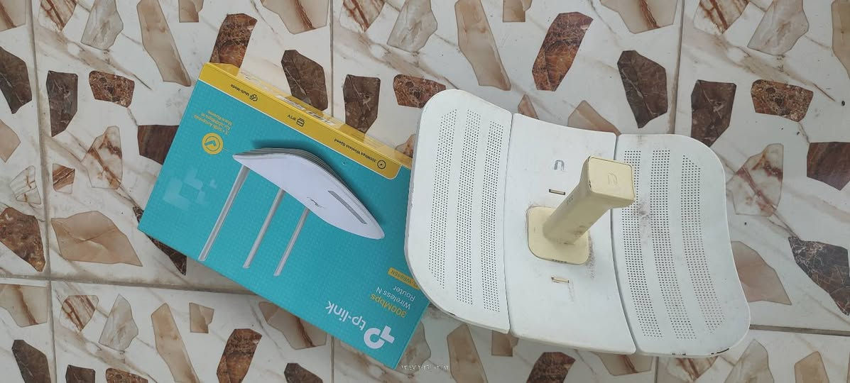 بور بيم استخدام قليل السعر ٦٥
لايت بيم + راوتر جديد ٦٠
نانو m2 xw السعر ٤٥ 
توصيل كل محافظات العراق ٥
للتواصل ***********
