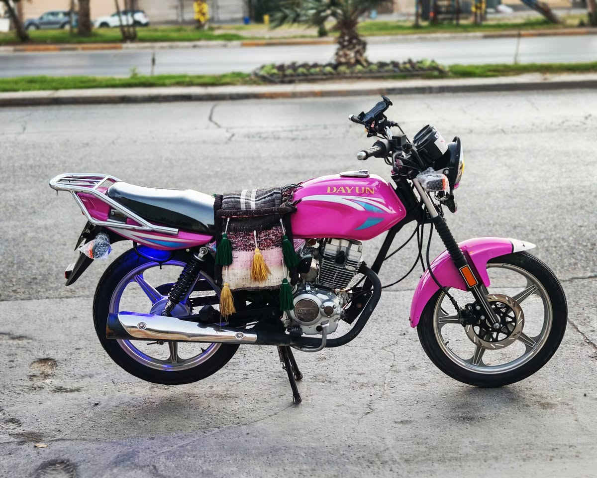 23 رقم سنويه
للبيع دايون عضم 23 رقم نكليزي سنويه لل(31)
كير مكينه شاصي اصوليات كلهن كفاله
ودراجه كلش نضيفه ومرتبه ومابيه اي نقص
كهربائيات كله شغاله عالي ناصي لايت جمجمه  دبل اشاره دشبول رماش اضويه بلشاصي كلجات جديده دهن جديد
دراجه بدون نقص وبلعافيه عله ياخذه 
واكرر رقم وسنويه كربله
ومكاني هم كربله
سعره  مليون و950
***********
