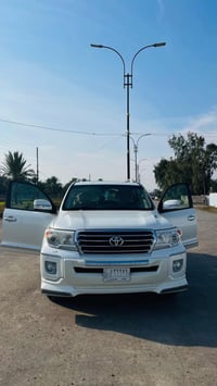 لاندكروز ٢٠١٥ فطيم معروفة مواصفات الفطيم مكفولة كفاله عامة سيارة جديدة...