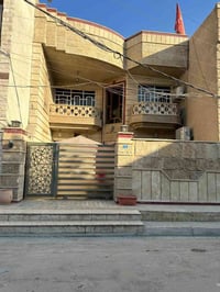 ضباط البنوك • ١٥٠م • بدون جار