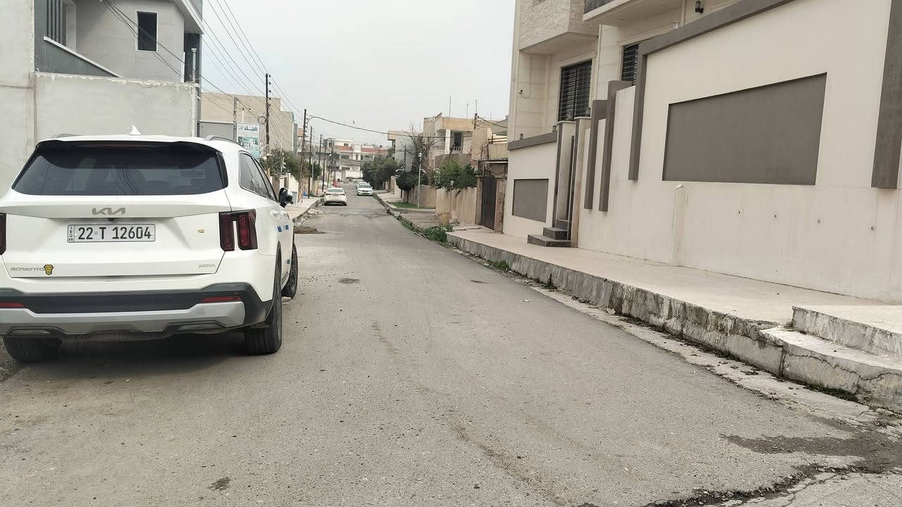 ارض في الكفائات الثانيه 324م قريبه على الشارع الرئيسي من جهة الكندي للاستفسار الاتصال على الارقام التاليه؟
ملاحظه /لن نرد على اي تعليق فقط خاص
***********
***********
