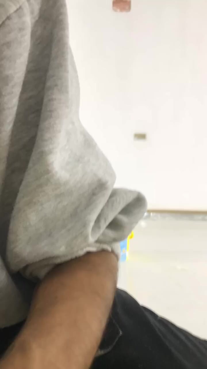 ديكورات سقف مغربي شغل درجه اولى مواد تركي بيه ضمان اي انواع ديكورات احداث موديلات خليجي تركي مغربي كادر جاهز ترتيب اي موديل غريبه 
سقف مغربي 
ديكور في جدار في سقف 
صبغ داخلي 
حفر ليد 
سقف ثانوي 
ديكور بلازمه وغرفه نوم استقبال 
***********
