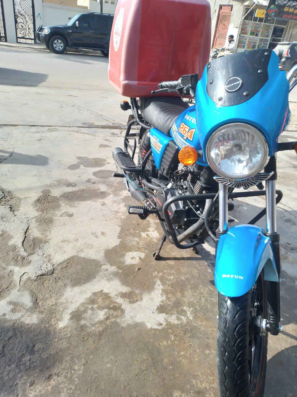 السلام عليكم دراجه دايوان كلاسك2025رقم اربيل بسم الشركه ماشيه30الف الدراجه خير من الله ماناقصها شي
السعر2400وبيها مجال للشراي مكاني بغداد البنوك
***********
