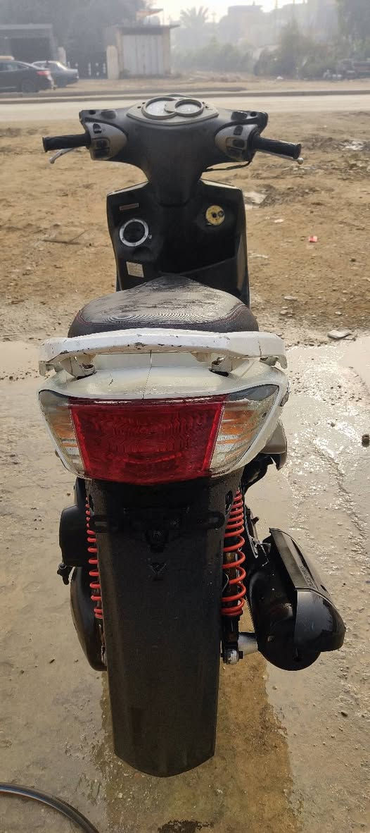 سلام عليكم دراجه سكنس فحل كابريتر صالها فتره قصيره نازله من الرمبه الدراجه خير من الله بس يراد كلچات تبدل فقط اعيد واكرر فقط لكچات السعر. مليون و50
الشراي يتصل ***********
