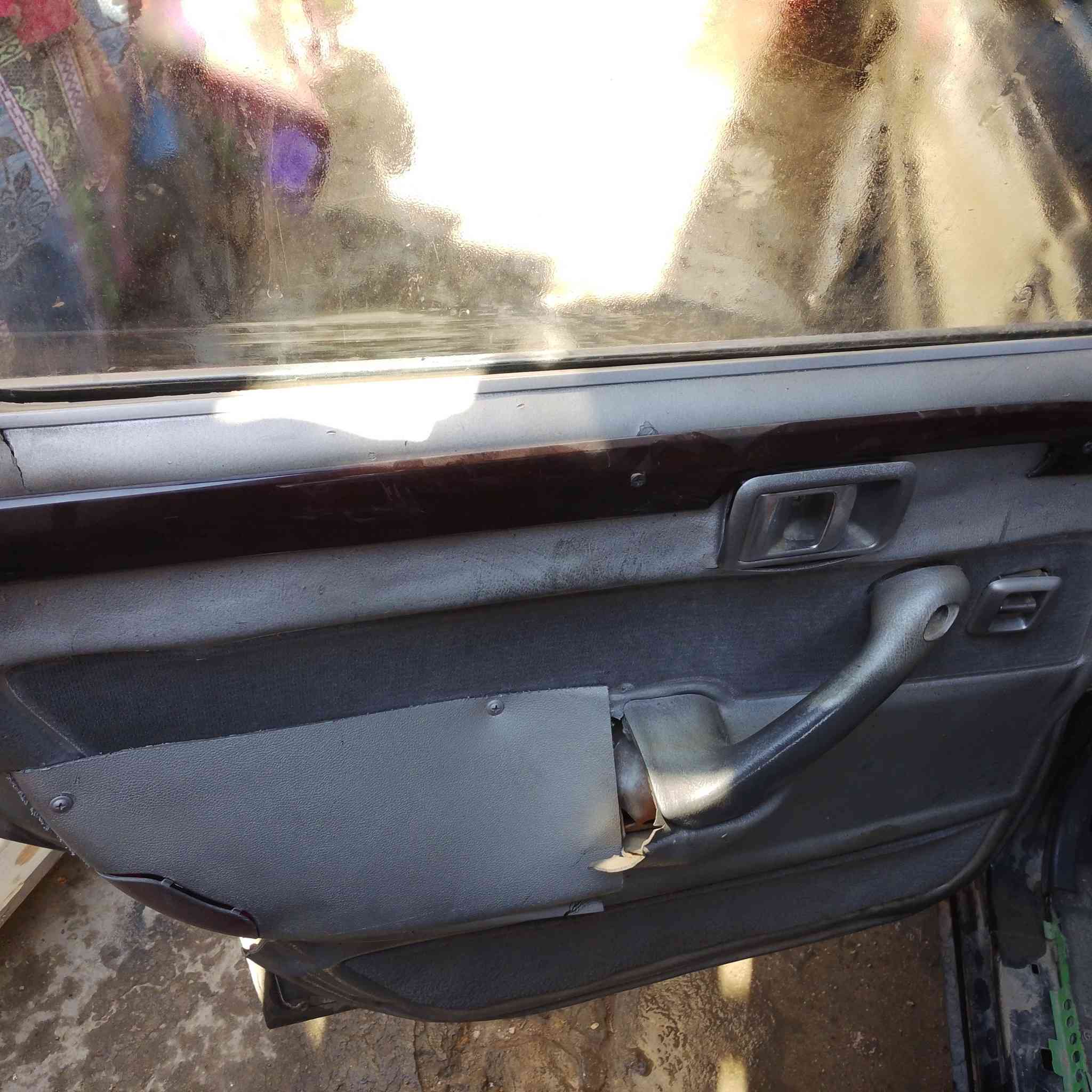 سلام عليكم سياره كامري موديل 1991 للبيع سيارة بلاديه ماملعوب بيهة بيهة طخة وحدة ممعمرة محرك نضيف صدر جديد خلفي جديد كامل رقم انبار السعر 38ورقة بيهة مجال رقم انبار مشروع وطني الاتصال *********** واتساب
