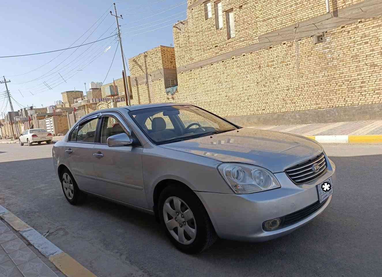 السلام عليكم ورحمة الله وبركاته 
كيا اوبتيما 2008 رقم ذي قار مشروع وطني لغايه 2027 تحويل ثاني يوم /امريكي تبديل الباب بدون دواخل وبيها رشات صبغ بسيطه جدآ /محرك5/2400كير /سياره مجهزه من اي شي محرك حداديه تخم تاير دواخل كلش حلوه /السعر90/للاستفسار الاتصال على الرقم *********** العنوان ذي قار قضاء النصر
