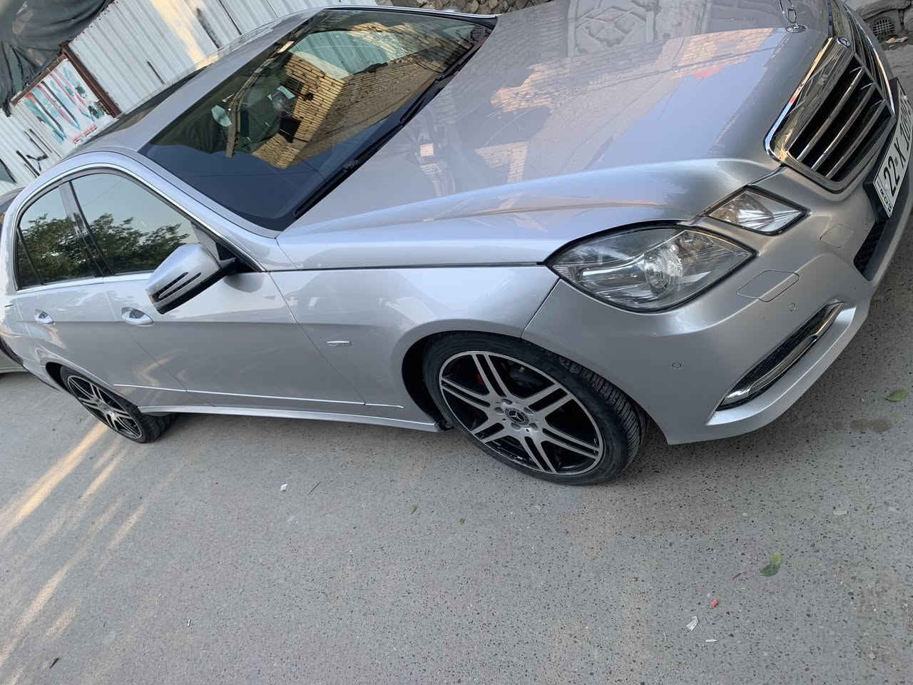 مارسيدس E212 مديل 2011
مكينه 2000 تيربو مكينه M271 السياره جاهزة قطعتين صبغ وبارد شبر بلبنيد
مواصفات 
حساسات امامي خلفي 
تدفئة كشنات امامي 
بردات بوب خلفيه 2
معروفه مواصفات الE
للبيع فقط 145 وبيها مجال
مكان السيارة بغداد 
***********
