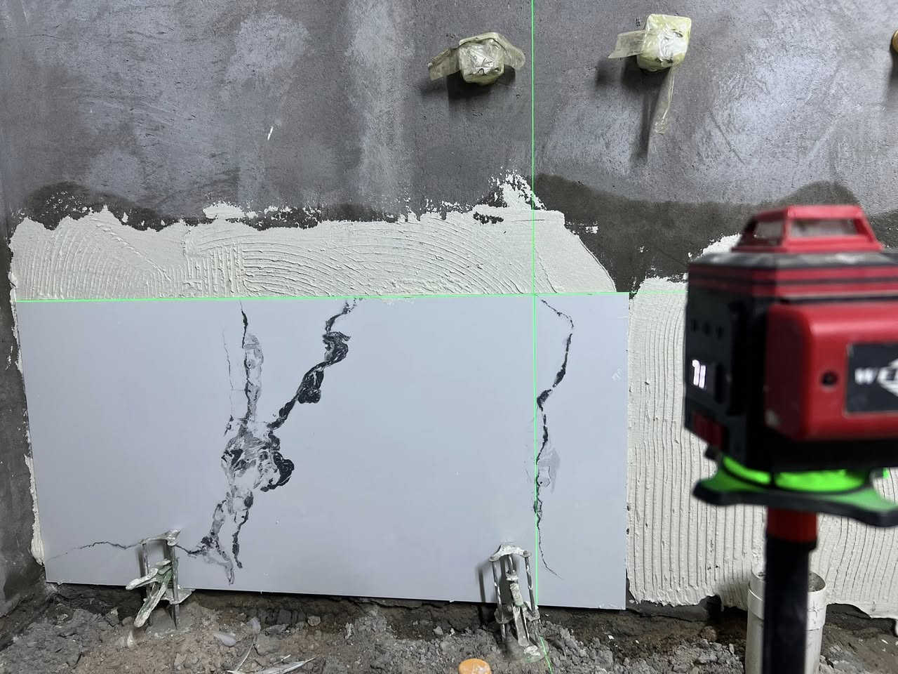 تطبيك كافة السيراميك وأرضيات الكاشي والمرمر والكرانيت والبورسلين والدرج وأعمال  الترميم وعمل لوح البورسلين شغل درجه اولى كادر ثلاث خلفات مكان العمل محافظة البصرة
***********
واتساب مفتوح
