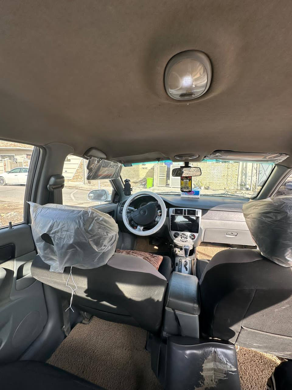 السلام عليكم
اوبترا موديل 2012 رقم بغداد انكليزي جديد بسمي مشروع وطني مكفوله ماعده جاملغ خلفي جهه سايق تدفه تبريد ثلج ❄️عليه ادامه كامله  شاشه اصليه+كامره غرفه جديده  كير مكينه خير من الله صدر امامي خلفي خير من الله سياره جديده بنعمه 
مكاني بغداد حي الجهاد كامله سعر 83$
***********
