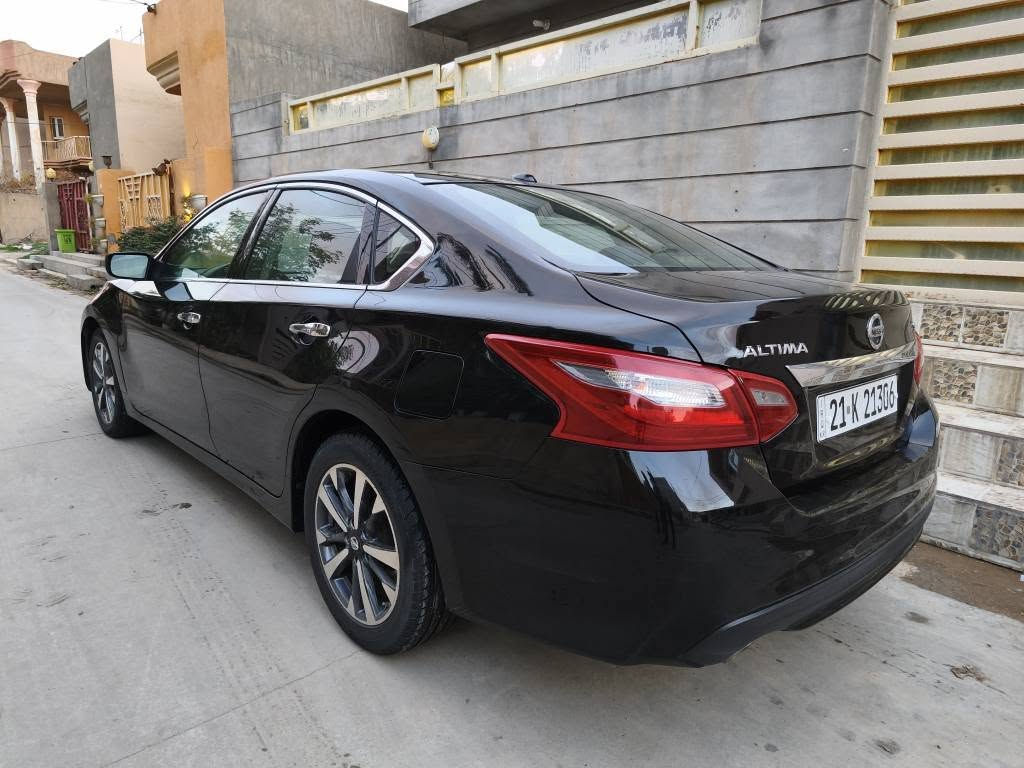 نيسان التيما 2018 SV 
ضرر بونيد وجاملغ سكن 
ماشيه 80 الف mil
سنويه جديده 2031 بسمي 
مع ستيكر بانزين 
مكان ديالى -خانقين
السعر :125
الهاتف:*********** خناقين, ديالى
