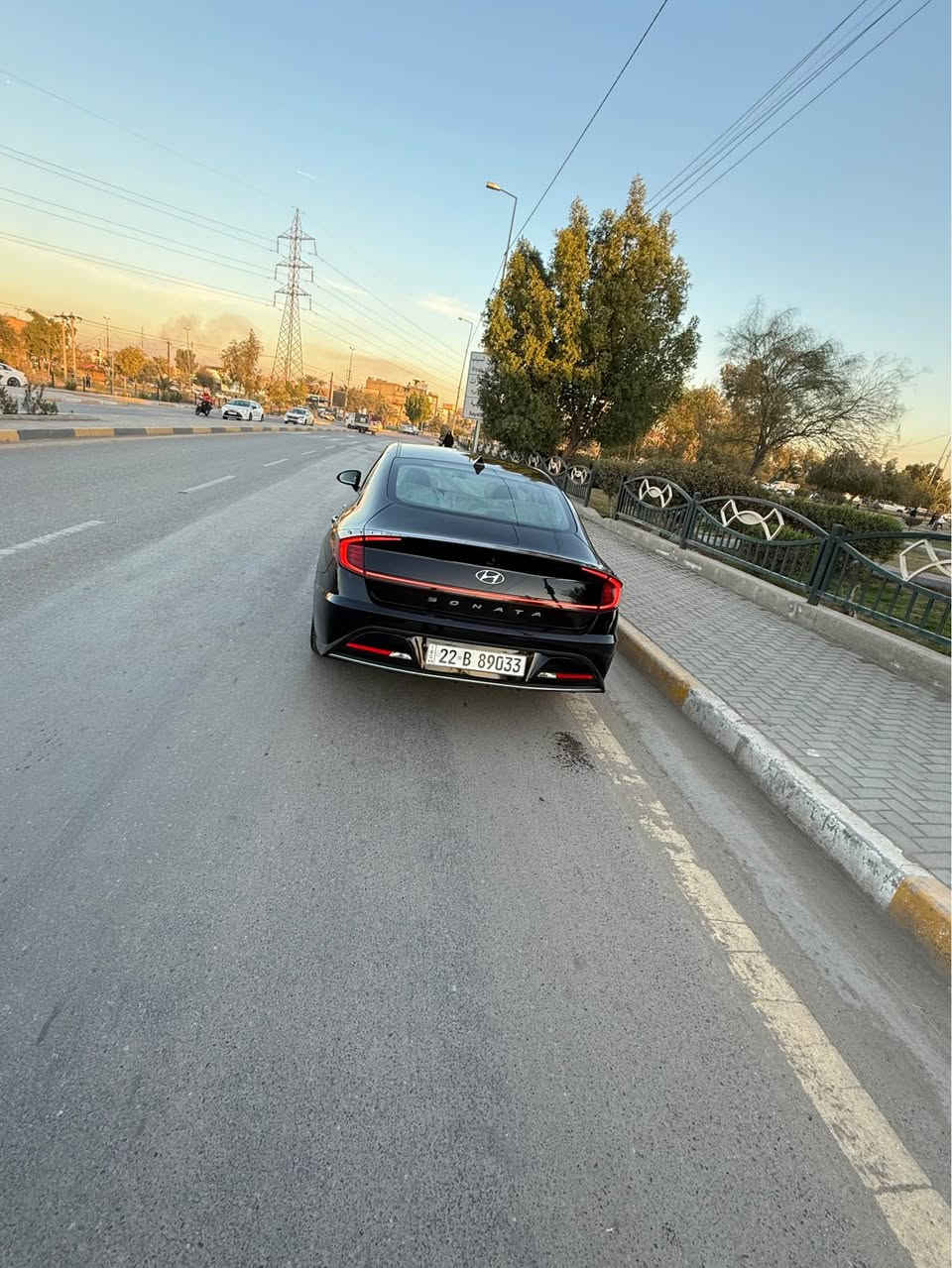 يا الله 
***********
السعر. / 145 $ وبيه مجال قليل 
سوناتا 2021 سيارة كلش نظيفة
ربع البند صبغ بارد شبر بالجاملغ الخلفي 
لغد شاصي تكم دواخل مكفولات شرط الفحص سونار وصور الحادث بالمنشور 

محرك 2500 المرغوب جبير

شاشة كامرا حساس
اوتو هولد 
تحكمات ستيرن 
رادار  
تحديد مسار 
هاندبريك بصمه 
3 انظمه قيادة
باقي المواصفات معروفه
صور الحادث وسونار وكل تفاصيل بالمنشور
مكان سيارة بغداد 📍
السعر ١٤٥$
*********** بغداد, العراق
