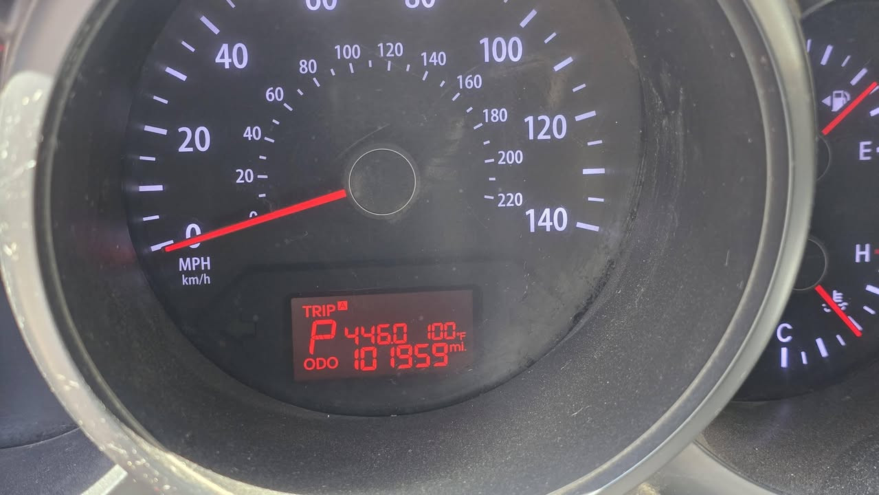 كيا صول موديل 13وارد امريكي محرك 1600gdi حداديه جديد
تدفئه ممتازه تبريد ثلج رقم بغداد موميز بطاريه جديده ضمان سنه بلوتوث اكثر من نظام قياده مانع انزلاق مكان السياره بغداد (الحادث موجود بصور الاحمر الطوخ صبغ ومعجون الاحمر الفاتح كلير توحيد لون )
السعر 85رقم الهاتف ***********  بي واتساب
