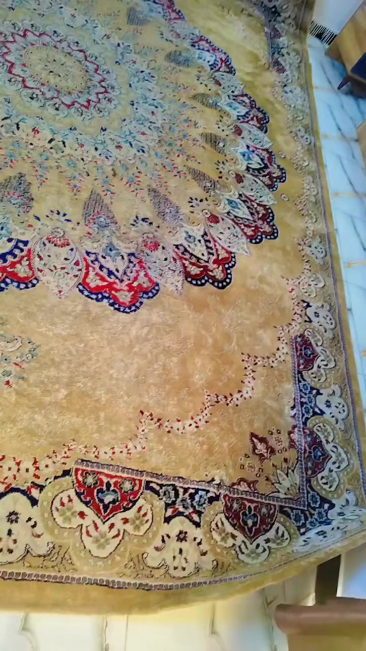 زولية كاشان اصليية درجة اولى تجنننن ذوووق ورسم يجنن🔥🔥🔥
الزولية 5*4 وجديددة نظيفة كلش 
راقي درجة اولى 
للطلب تواصل على الخاص
العنوان بغداد 
الاولوية للطلب المسبق
🌹🌹


**إذا كنت صاحب هذا الإعلان وتريد حذفه لأي سبب، رجاءا أرسل رسالة إلى الدعم الفني**