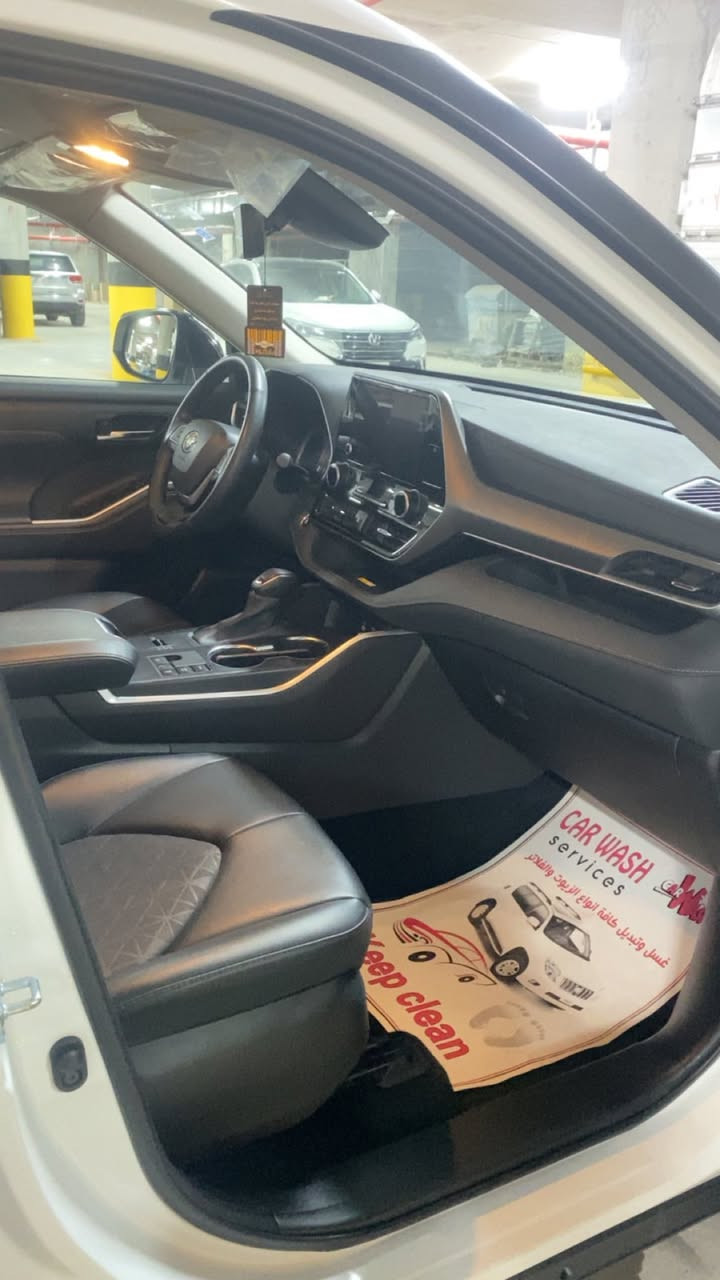 السلام عليكم للبيع فقط هاي لندر  عبد الطيف جميل  مودل ٢٠٢٤
كفالة عامة فول مواصفات بلاك أدشن تجي داخل جلد و مخمل اسود و يداد الأبواب وجناح خلفي لون اسود بلاد فتحت سقف محرك 2500هايبرد 7 راكب چنطة كهربائية 
العنوان بغداد الأعظمية 
رقمي ***********
السعر  ٣٢٥ قفل
