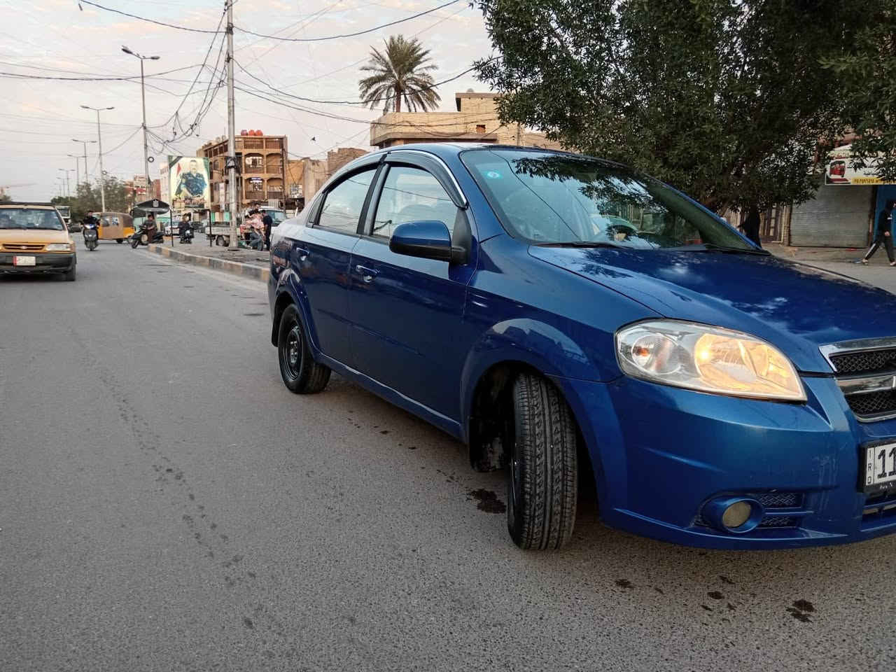 السلام عليكم افيو ٢٠٠٧ جاهزه مكينه وكير خير من الله كهربئيات شغاله تخم تاير صدر جديد غرفه حلوه مشروع وطني تبريد ثلج مواصفات حلوه تتفه ترايهه يخبل بدون ضربه وبدون خياس كير اوتو سياره عضمتهه حلوه بدون حادث سياره ترايهه حلو شاشه كامره السعر ٥٢مكانهه بغداد الحريه الاتصال ***********
