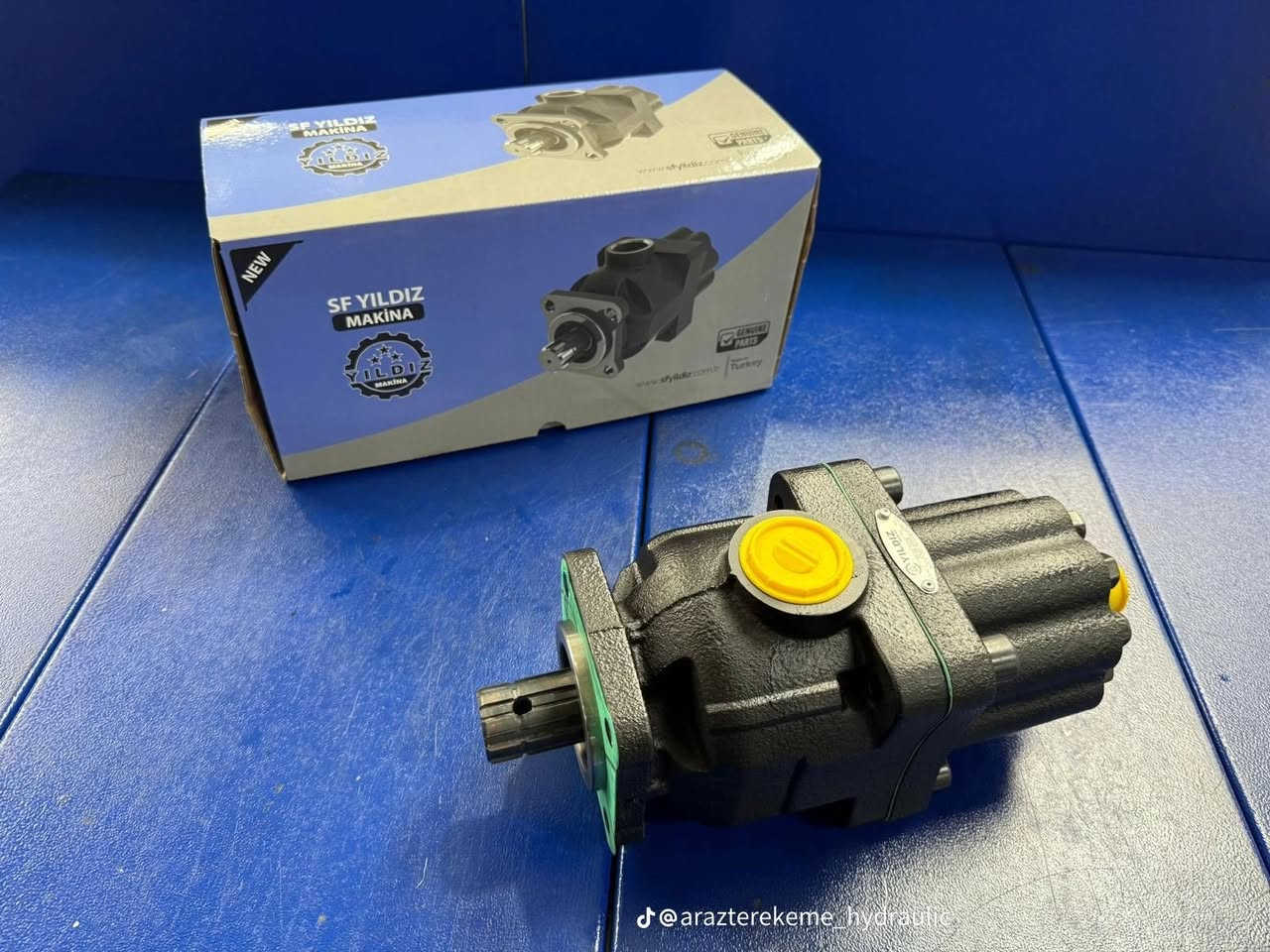 ***********
لبيع كافه انواع جكات القلاب والمواد الهادرولكيه
بغداد / شارع الشيخ عمر
يوحد خدمه توصيل لجميع محافظات العراق
