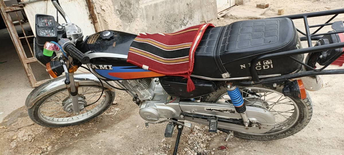 السلام عليكم دراجه للبيع نامه شلامجه اوراق اصولي محرك ٢٤دراجه جانت متروكه عوزها ترتيبات بصيطه كلش سعر ٥٠٠وبيها مجال سبب رقمي  ‏‪***********‬‏ /***********
