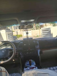 لاندكروزر GXR  موديل 2009 محدثا 21 خارج فقط  سياره نضيفا تخم تاير جديد...