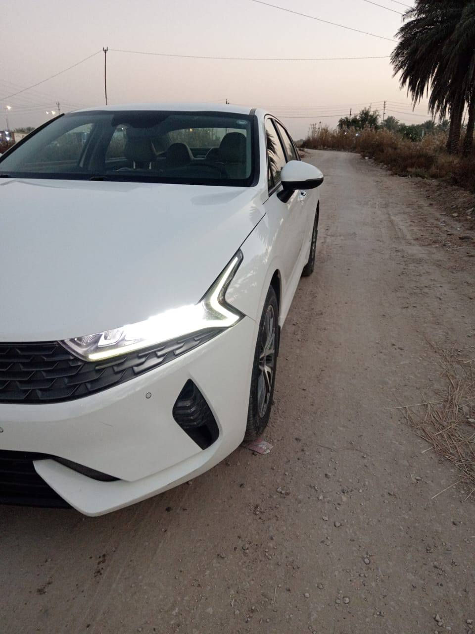 السلام عليكم اخوان عندي كي فايف خليجي فول مواصفات موديل ٢٠٢٢ مكينه مامفتوحه ٢٠٠٠ بلادية السياره مكفوله من الصبغ والتبديل مكان السياره بابل قرب سيطرة الاثار  رقم اربيل دولي السعر ١٩٥ وبيه مجال قليل ترهم مراوس عادي ***********
