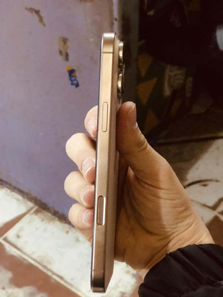 ١٦بروماكس جهاز جدا نظيف مستخدم شي قليل
دبل سيم نموذج ch… البطاريه 100..عدد الدورات 67

اغراضه كاملة …للاستفسار اتصال بالرقم ***********
