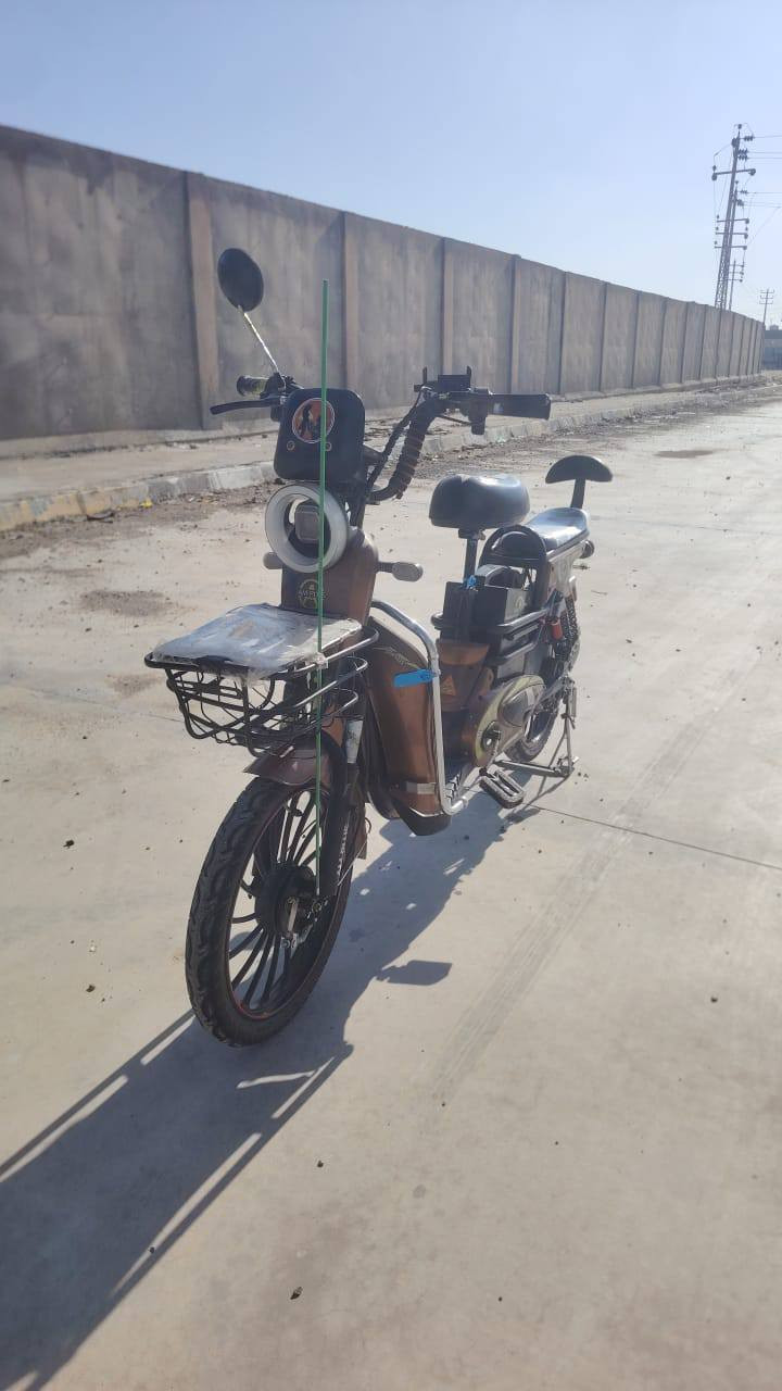 السلام عليكم بيسكل🚲 شحن للبيع موديل2025 سرعه 99💯4نمر تيرات جديد  ليت زينون كامل مكمال💯 بك ليت شقال شحنه جديد5بطريات جديد بيسكال🚲 فوللل نضافه دبالاشاره السعر، 300او بي مجال للشراي قليل  خابر او اودللل ***********مكاني كركوك دوميز
