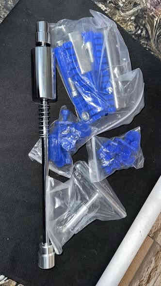 اخوان هذني عده مال سمكري سحب الخسفات قيم بل يرضى بيه الله وبعافيه عليك رقم واتساب ***********
