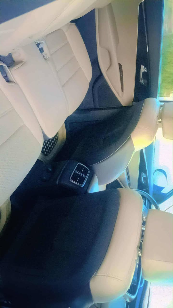 سلام عليكم
سورنتو2018 خليجي

رقم اربيل  الجديد بسمي تحويل ثاني يوم
##
هزه وسنويه جدد

 مكفولة كفاله عامه من كلشي 

ماشيه 77 الف حقيقي اخت زير

بصمه تشغيل وابواب 

اريل انفكيشن 

شاشه كبيره بلاديه

محرك 6 سلندر 

  7 راكب 

كير 8 نمر    

حساس امامي خلفي    اشاره ترحيب 

بزاز لايت 

كشن كهربائي 

كامره دواره

تبريد 3 قطع

كروس تثبيت سرعه 

مري شفط    

اشاير ترحيب فتح (المري عند الاقتراب) 
برادات بلاديه 
فول تحكم استرن 
اربع انظمه قياده  
كشافات ضباب 
علامه سورنتو مضيئه بالدواسه 
فول مواصفات عدا فور ويل 
ا
السيارة مكفوله سونار مرفوق 

السعر242 بيه مجال
العنوان ديالى 
ملاحظه غير متواجد ع فيس 
للستفسار ***********
