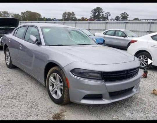 السلام عليكم جارجر ١٨
Sxt حجم المحرك ٣٦٠٠
ماشية ٨٠ الف ميل 
باسمي رقم بغداد سنوية جديدة 
وارد كندي حادثهة بس باب ومرجع بارد وشوي من الجاملغ تصليح الايرباكات كلها سليمة 
سيارة جاهزة 
السعر ٢١٥ وبيها مجال 
مكاني العمارة المركز 
***********
