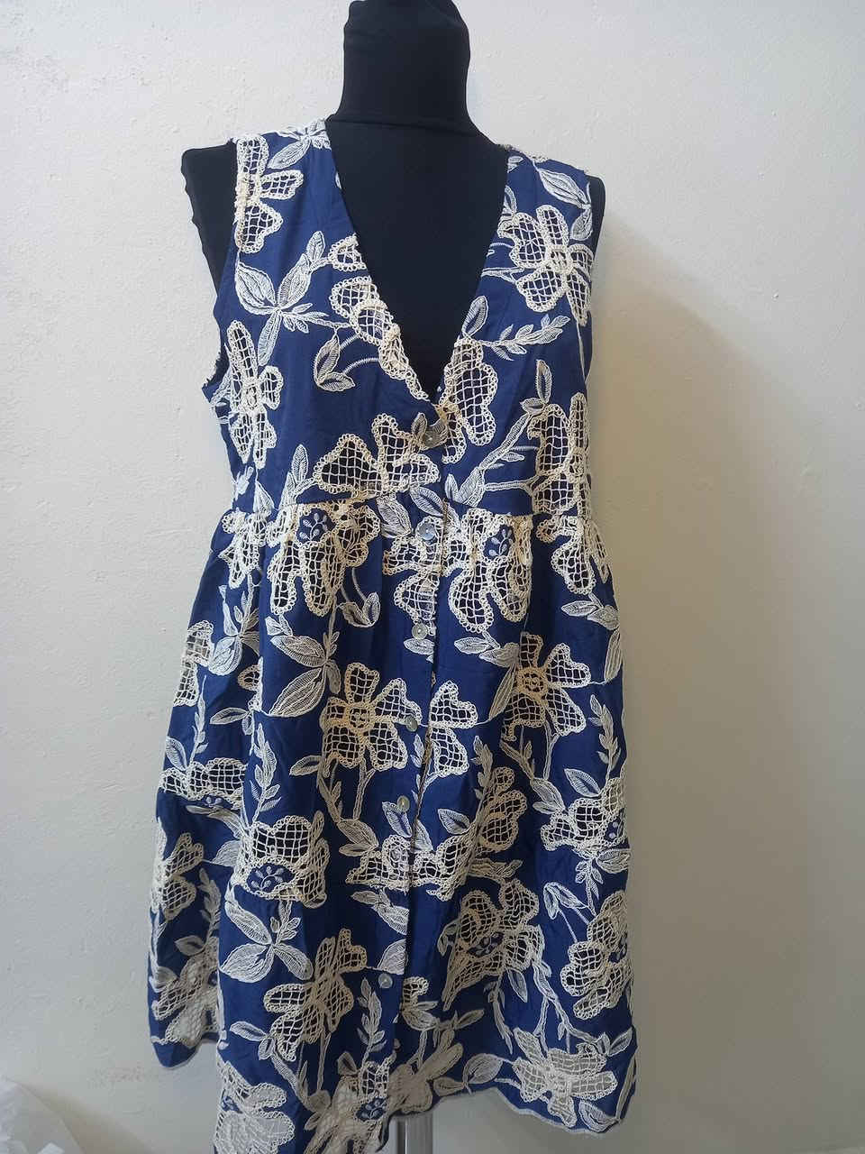 السلام عليكم عندي ملابس شي ان كل القطع ع 4الاف وتوصيل جميع محافظات العراق متوفر


**إذا كنت صاحب هذا الإعلان وتريد حذفه لأي سبب، رجاءا أرسل رسالة إلى الدعم الفني**