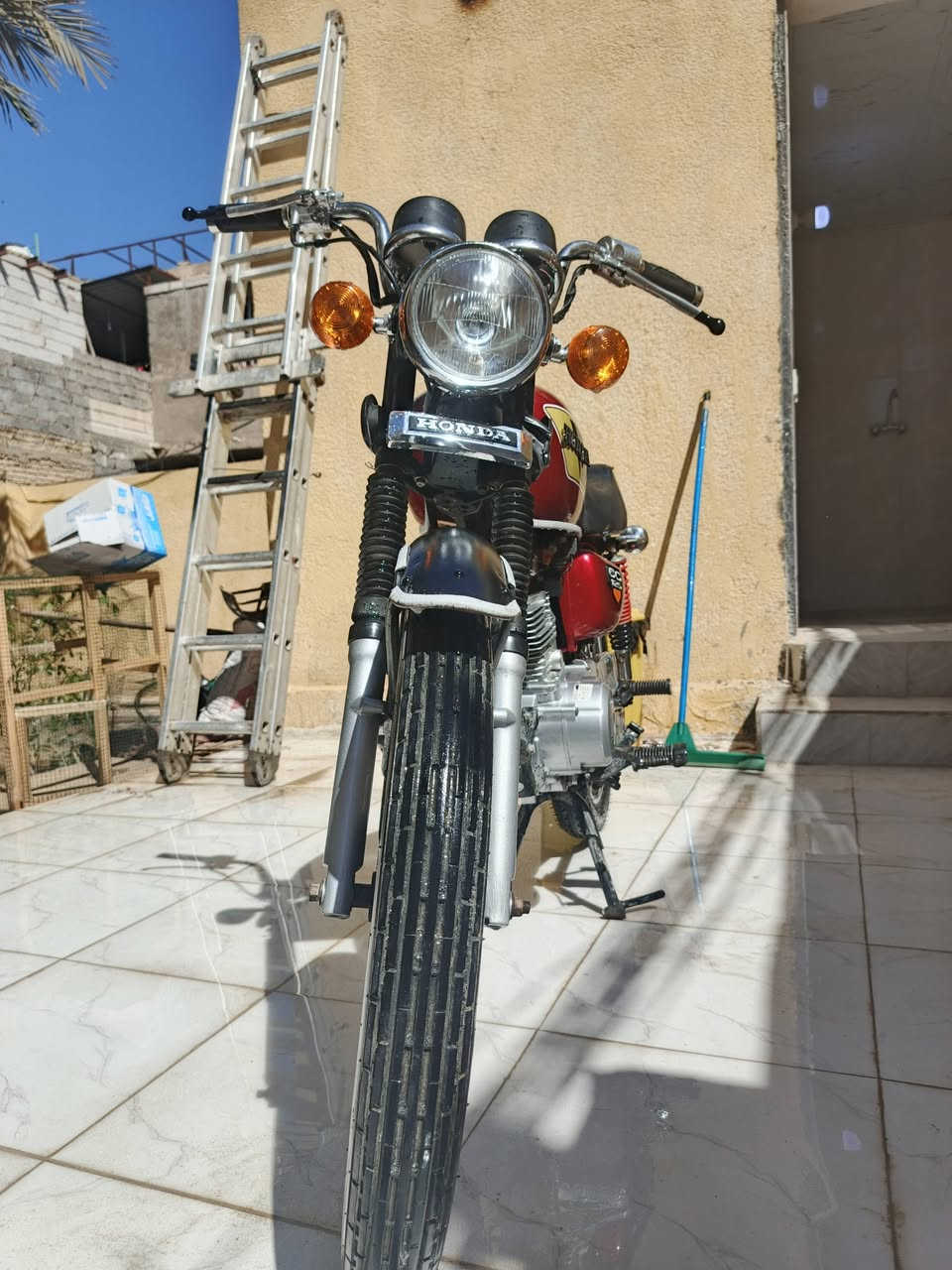 السلام عليكم دراجه تعمير الشاصي ارشه 14 والتعمير كله 25 اصلي دراجه شلعه ومعدل فول اوراق اصولي مو سكنر الدراجه كفاله عامه رقمي ‏‪***********‬‏
