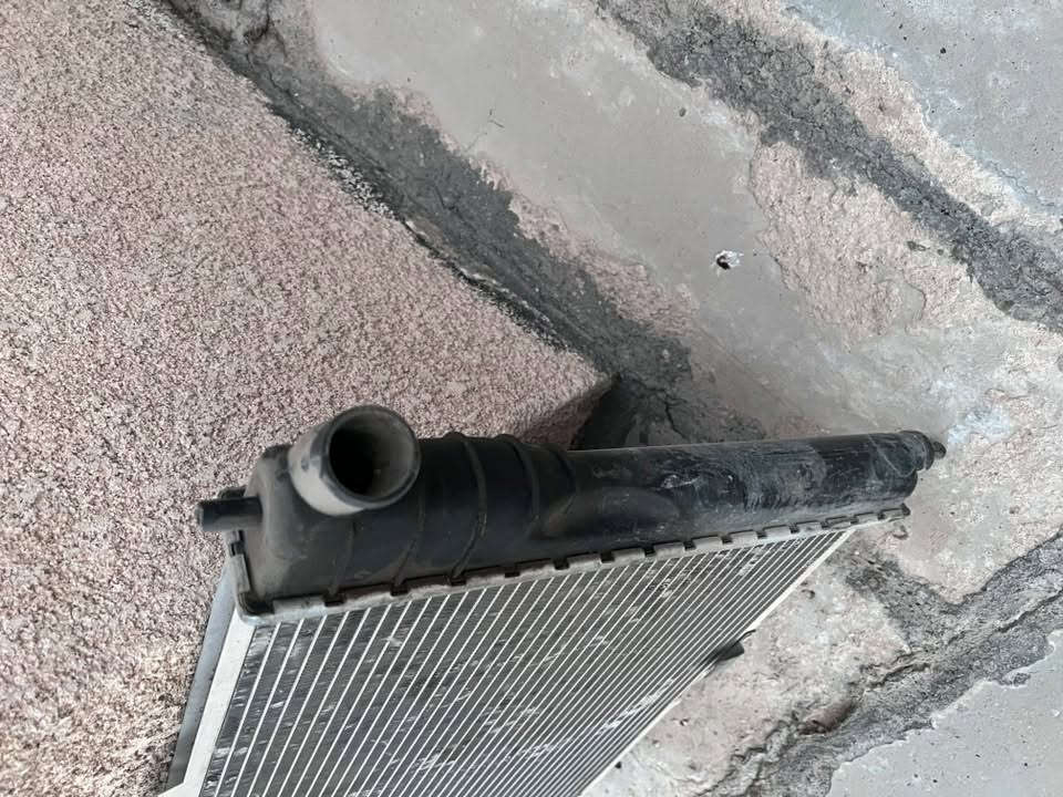 راديتر دايو سلو  اسبرو للبيع السعر 40  مستخدم قليل رقم ***********
