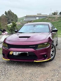 دوج جارجر 2021 SXT الفئه ماشيه mi 87 حادث قطعتين جاملغ وبنيد بدون دواخ...