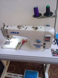 مكينة صناعي • نضيفة