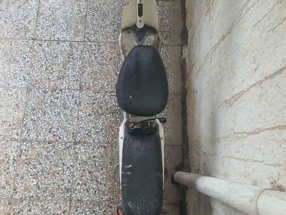 السلام عليكم دراجه شحن موديل ٢٠٢٤ جديده ما مستخدمه كلش قليل للبيع ٣٥٠وبيها مجال المكان حله للستفسار التصال على الرقم ***********بطاريات جديدات
