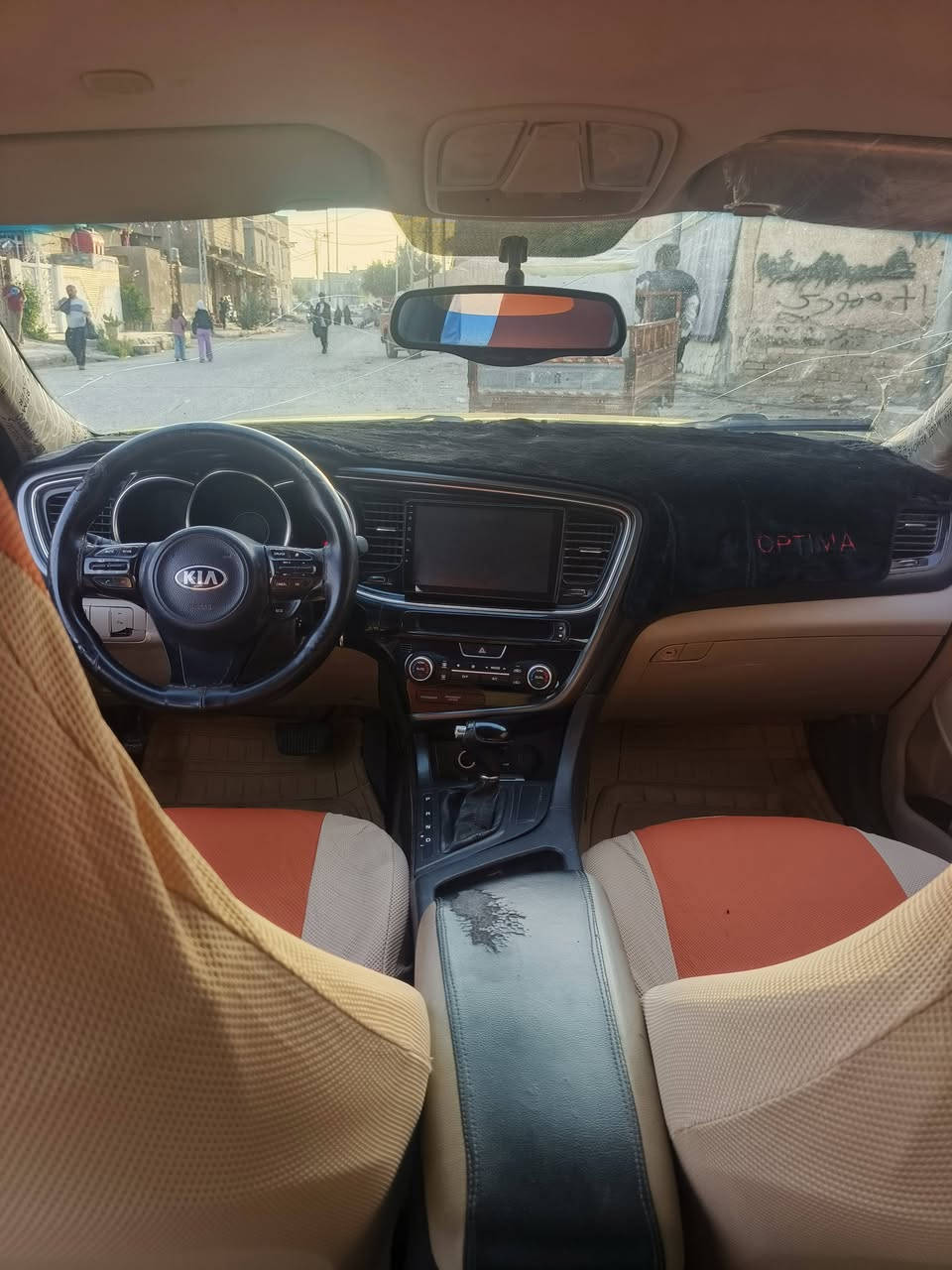 يالله السلام عليكم اوبتيما موديل 14 خليجي مكينه كير جدد حداديه جديده السياره بيها صفحه جهت العبري السعر 95 اتصال ***********
