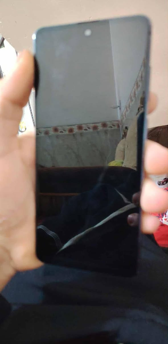 سلام عليكم سامسونغ نوت ١٠لايت ذاكره ١٢٨ جهاز يخبل بي فطر جوه ما مبين وقلمه ضايع سعره ١٢٥ بغداد بوب الشام ***********
