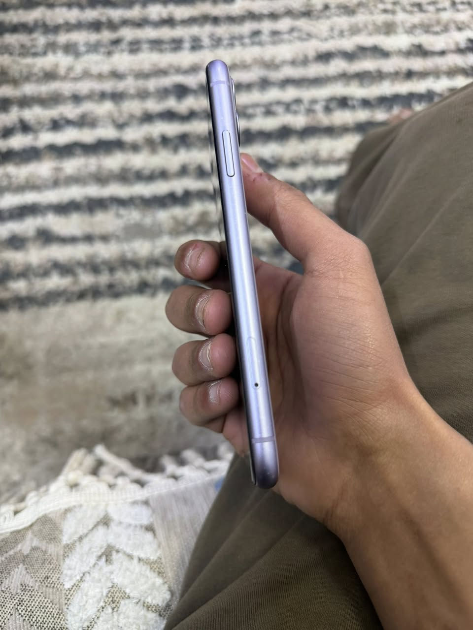 سلام عليكم 11عادي نظافة 90% ذاكرة 128 بطارية بلادية الجهاز ما مامفتوح بلادي بطارية 🔋 68 الموبايل شخط ما بي بس شاشة شخوط فقط عربي ماستر شرق اوسط نموذج M سعر 250 وبي مجال راسلني او اتصل رقمي ***********
