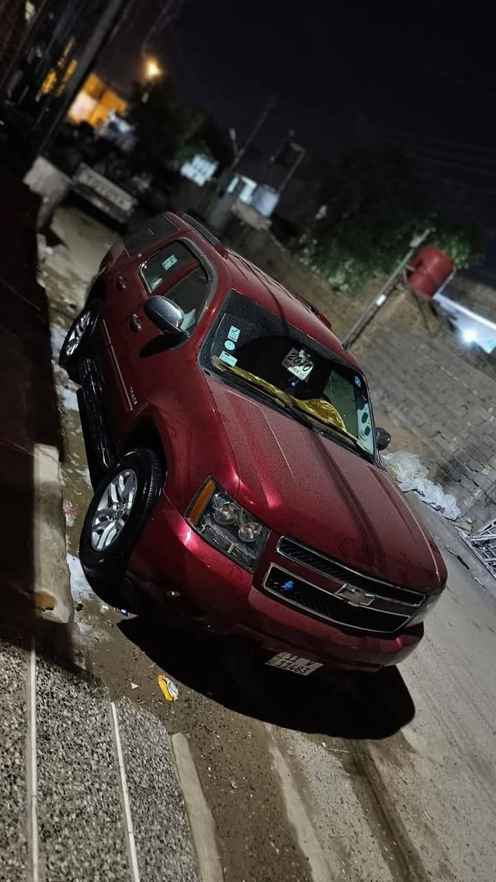 السلام عليكم تاهو 2010 وارد  امريكي بدون ضرر 
مكينه كير حداديه تبريد كفاله سياره جديده  
 رقم بغداد انكليزي بسمي تحويل ثاني يوم  تخم  تاير ويل مال 24 ستوني شادهن 
 كشن  جلد جديد كهربائي 
المواصفات/
صندوق كهربائي
اشاير مري 
كامره خلفيه ابلاد 
شاشه اماميه 
لايت زنون 
(ملاحضه )
السياره بيها كم قطعه صبغ بدون ضرر 
ابيع صبغ عام 
سياره جديده مل بيت ماناقصها برغي السعر 190 رقم الهاتف / *********** // *********** / العنوان ميسان
