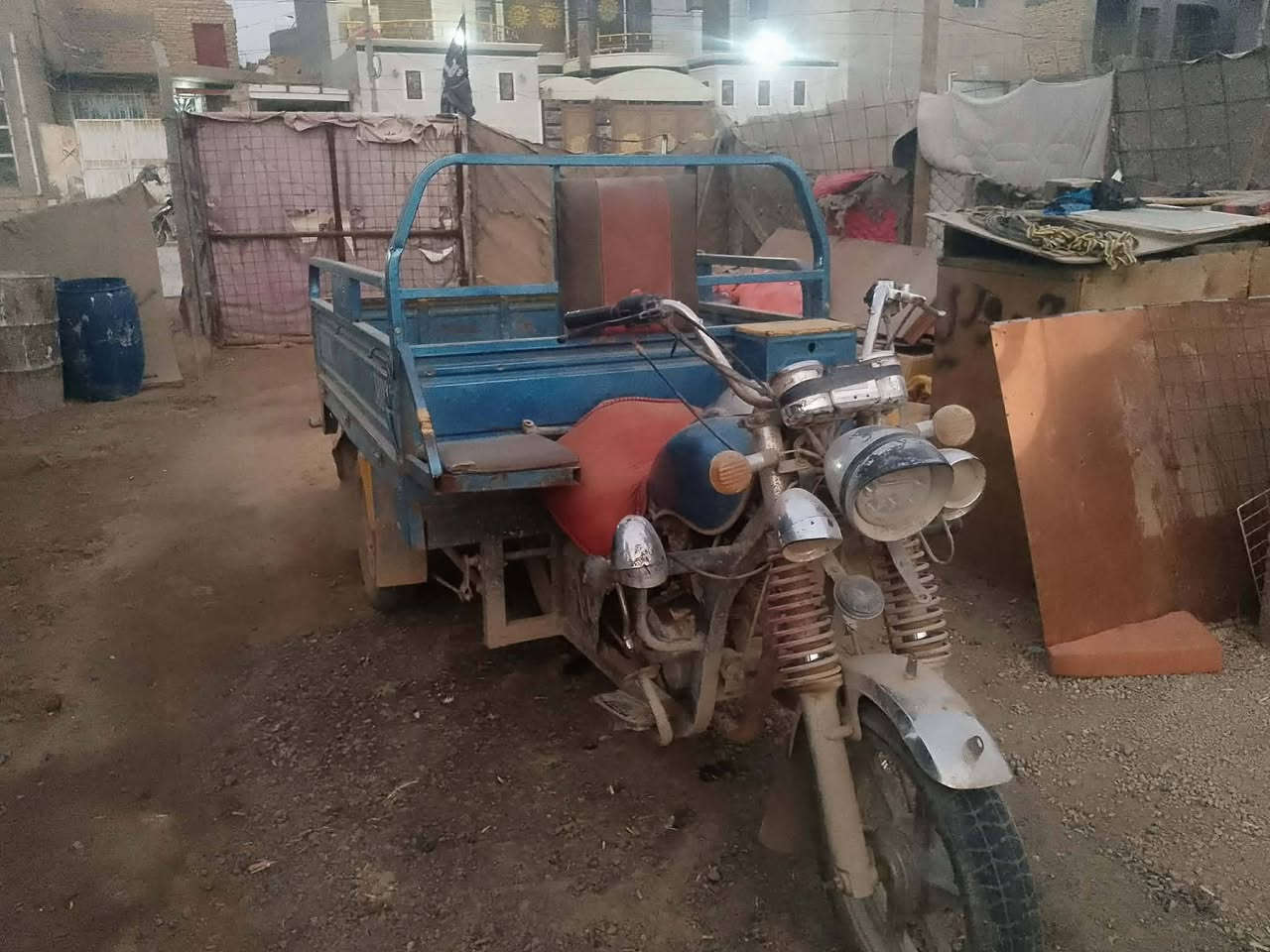 السلام عليكم
ستوته للبيع موديل2018 صقر مابيه شي
بس المكينه تعبانه شويه والباقي مابيه شي
المكان الديوانيه الرقم ***********
السعر مليون و300 وبيه مجال
