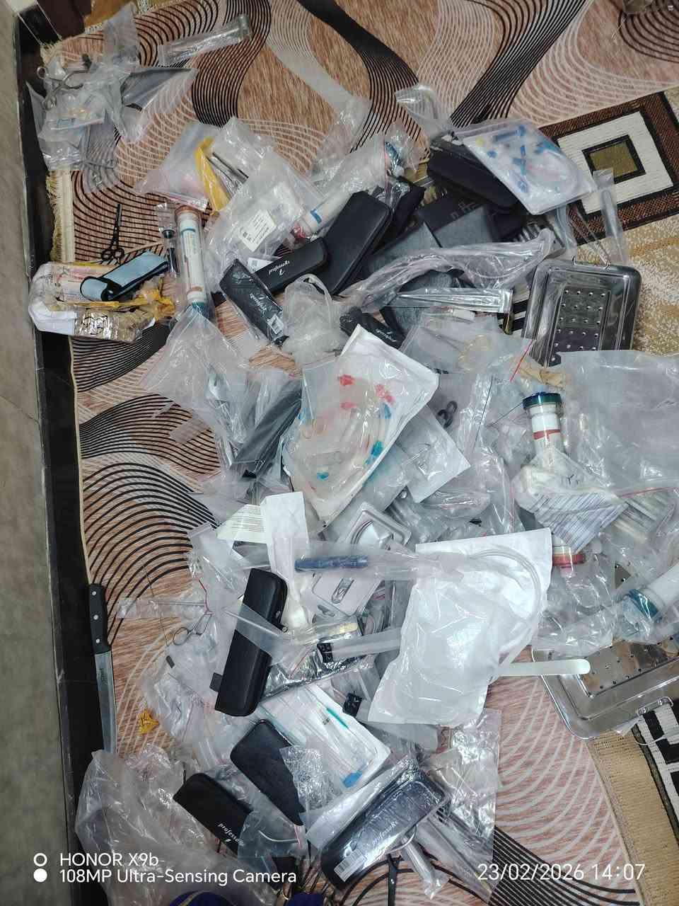 ادوات جراحيه منوعه تقريبا ٤٥٠ قطعه جدد للبيع


**إذا كنت صاحب هذا الإعلان وتريد حذفه لأي سبب، رجاءا أرسل رسالة إلى الدعم الفني**